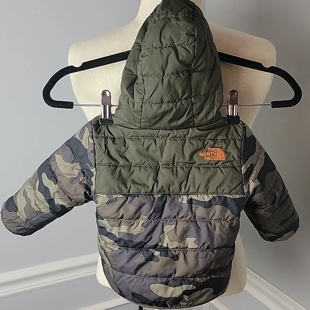 THE NORTH‎ FACE Reversible Full Zip Green Sherpa Camo Hooded Lightweight Jacket